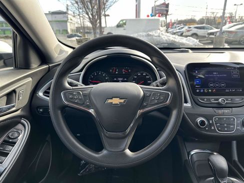 Used 2023 Chevrolet Malibu LT image 10