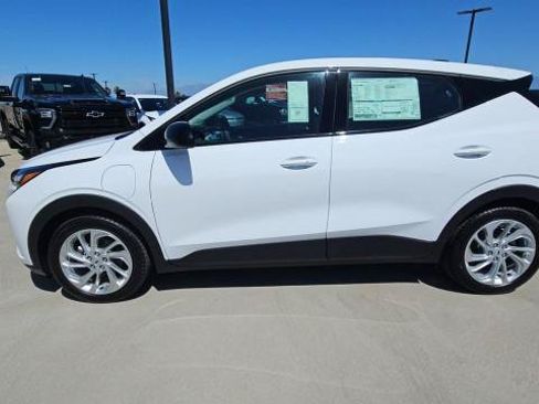 New 2027 Chevrolet Bolt LT FWD image 5