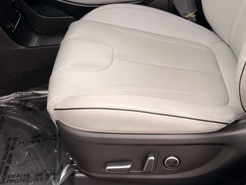 Used 2025 Hyundai Palisade SEL FWD image 21