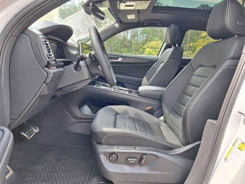 New 2026 Volkswagen Atlas Cross Sport SEL R-Line image 12