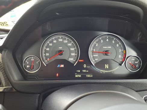 Used 2015 BMW M3 RWD image 29