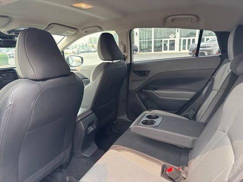 Used 2024 Subaru Crosstrek 2.0i Premium AWD/4WD image 25