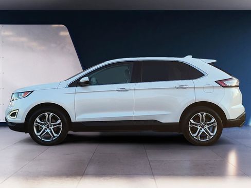 Used 2016 Ford Edge Titanium w/ Technology Package image 2