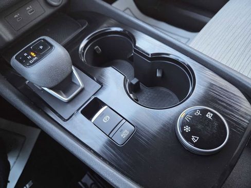 Used 2023 Nissan Rogue SV image 15