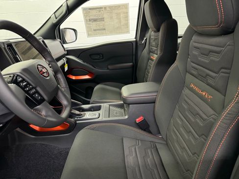 New 2026 Nissan Frontier PRO-4X w/ Pro-4x Convenience Package image 11