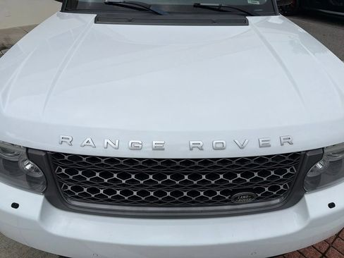 Used 2011 Land Rover Range Rover HSE AWD/4WD image 12
