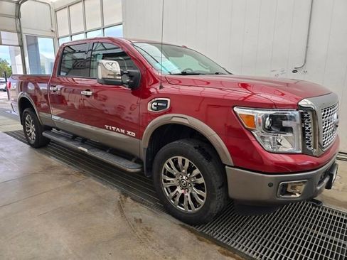Used 2018 Nissan Titan Platinum Reserve w/ Platinum Utility Package image 7