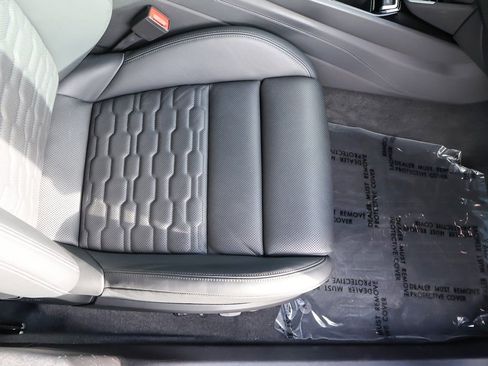 Used 2023 Audi e-tron GT Premium Plus w/ Performance Package image 35