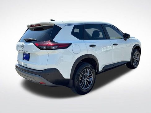 Used 2023 Nissan Rogue S FWD image 6