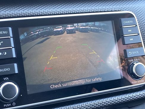 Certified 2020 Nissan Kicks SV FWD image 30