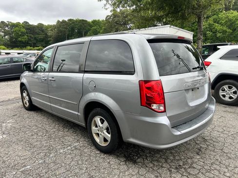 Used 2013 Dodge Grand Caravan SXT FWD image 5