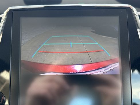 Certified 2018 Toyota Prius Prime Premium FWD image 27