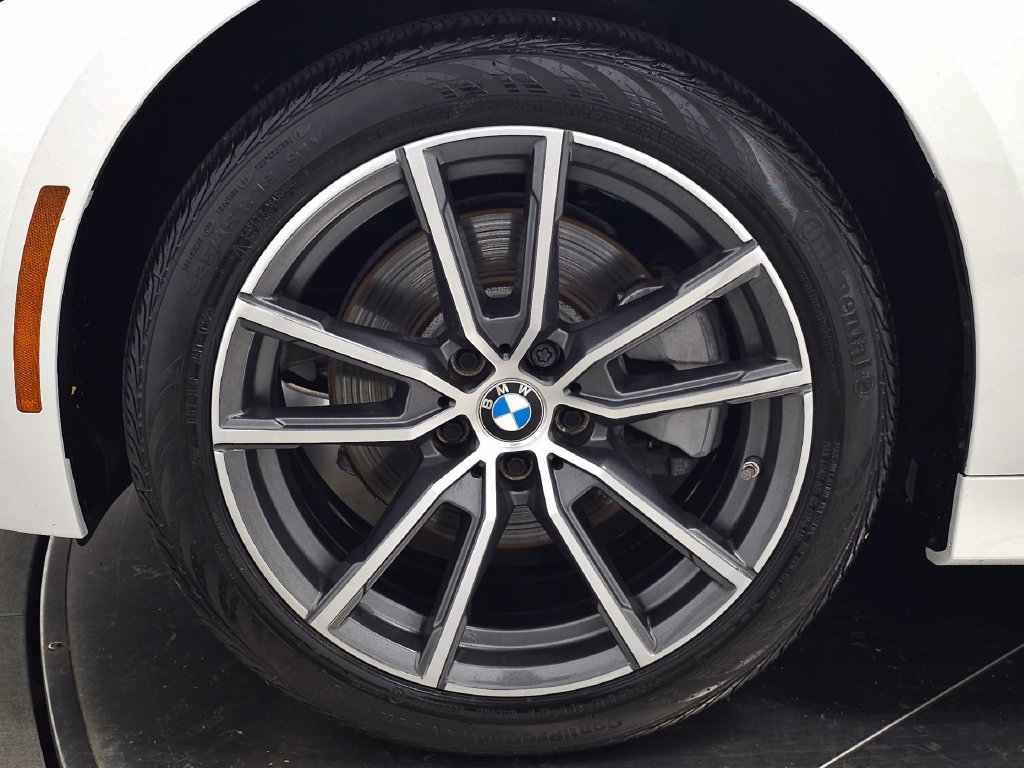 Used 2022 BMW 330i xDrive Sedan w/ Driving Assistance Package AWD/4WD image 12