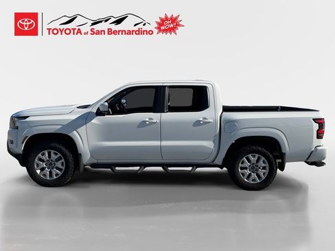Used 2023 Nissan Frontier SV w/ Technology Package image 2