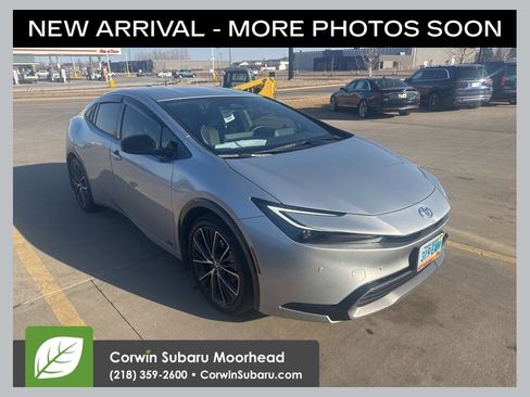 Used 2024 Toyota Prius XLE image 1