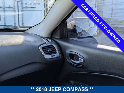 Used 2018 Jeep Compass Latitude w/ Popular Equipment Group image 18
