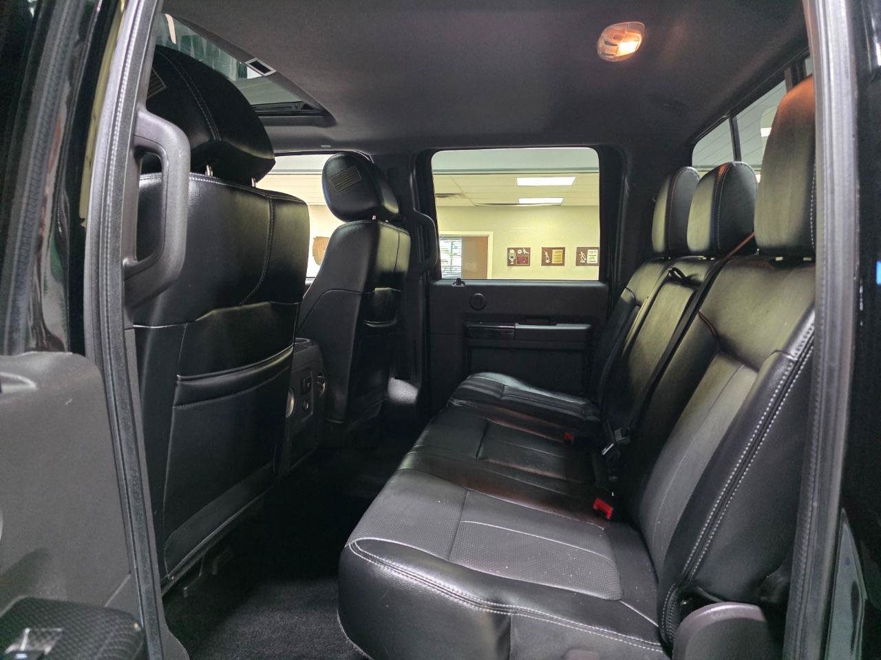 Used 2016 Ford F250 Lariat w/ Lariat Ultimate Package AWD/4WD image 22