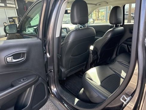 Used 2019 Jeep Compass Latitude w/ Popular Equipment Group image 16