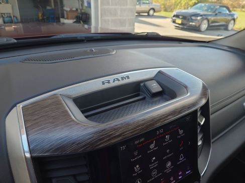 Used 2019 RAM 1500 Laramie image 21