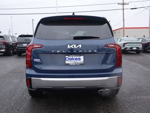 New 2025 Kia Telluride S image 6
