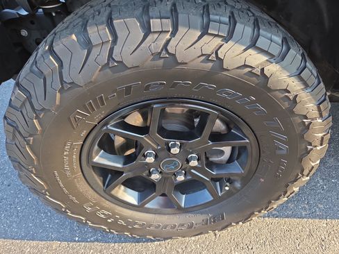 Used 2024 Jeep Wrangler Unlimited AWD/4WD image 13