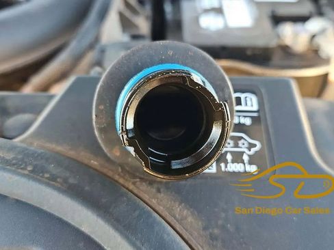 Used 2023 GMC Acadia SLT image 22