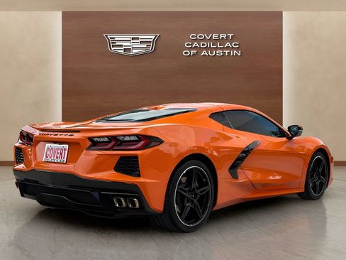 Used 2024 Chevrolet Corvette Stingray Premium Cpe w/ Battery Protection Package RWD image 4