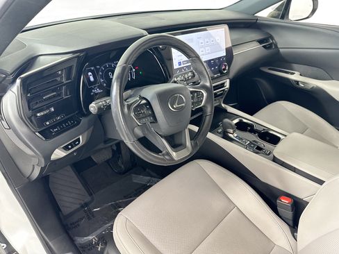 Used 2023 Lexus RX 350 Premium w/ Cold Area Package FWD image 9