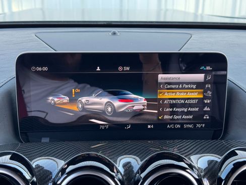 Used 2020 Mercedes-Benz AMG GT R image 32