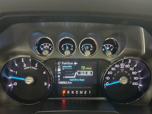 Used 2015 Ford F250 Platinum w/ FX4 Off-Road Package image 19