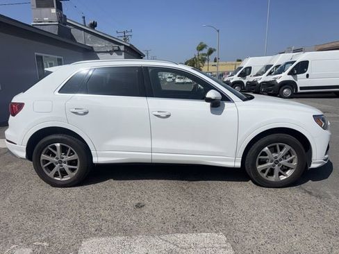 Used 2023 Audi Q3 2.0T Premium image 4