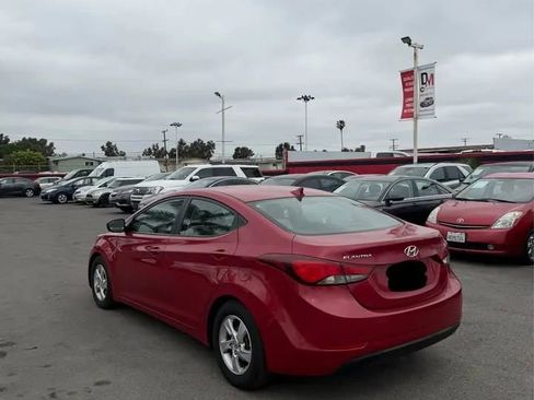 Used 2015 Hyundai Elantra SE image 5