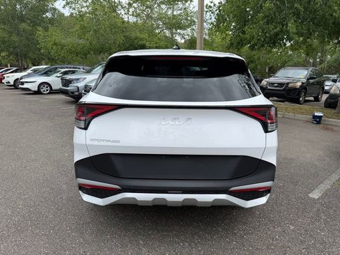 Used 2025 Kia Sportage EX FWD image 4