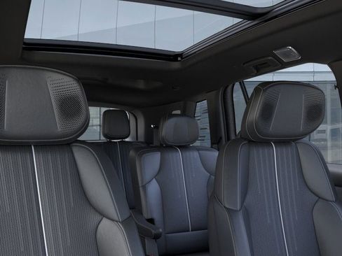 New 2026 Cadillac Vistiq Luxury w/ LPO, Floor Liner Package image 24