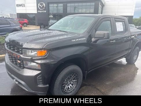 Used 2019 Chevrolet Silverado 1500 W/T w/ WT Convenience Package AWD/4WD image 2