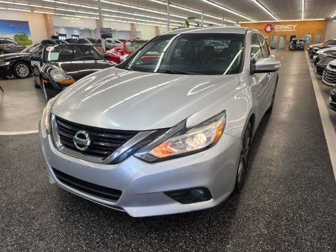 Used 2018 Nissan Altima 2.5 SL FWD image 2