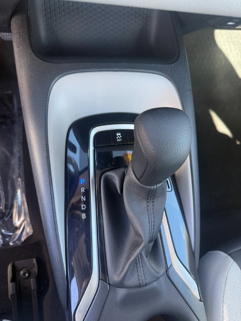 Used 2024 Toyota Corolla LE FWD image 15