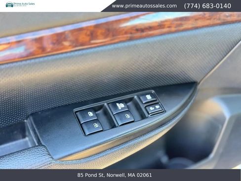 Used 2014 Subaru Legacy 2.5i Limited w/ Moonroof Package AWD/4WD image 28
