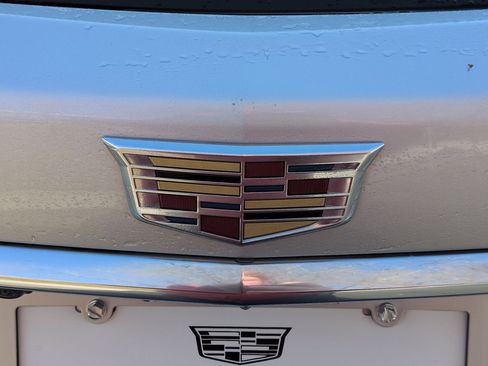 Used 2018 Cadillac XT5 Premium Luxury image 13