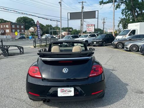 Used 2013 Volkswagen Beetle 2.5 70's Edition FWD image 14