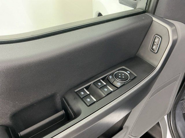 Used 2023 Ford F350 XLT w/ Camper Package AWD/4WD image 13