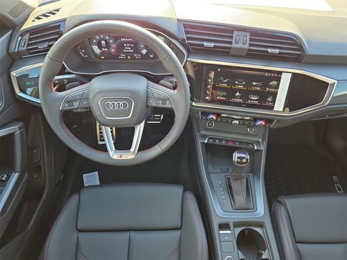 New 2025 Audi Q3 2.0T Premium Plus image 14