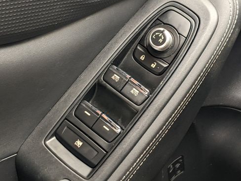 Used 2019 Subaru Forester Limited image 19