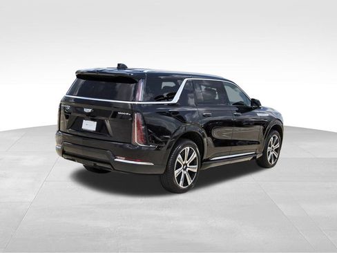 Certified 2026 Cadillac Escalade IQL Luxury AWD/4WD image 4