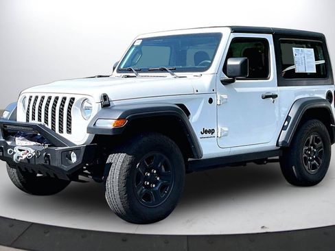 Used 2024 Jeep Wrangler Sport AWD/4WD image 4