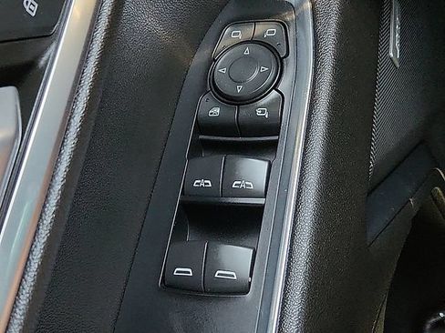 Used 2023 Chevrolet Silverado 1500 LTZ AWD/4WD image 22