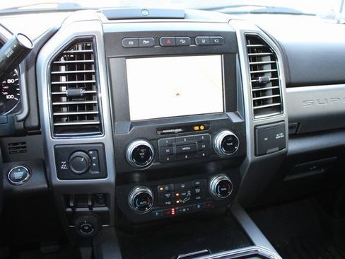 Used 2021 Ford F250 Platinum w/ FX4 Off-Road Package image 7