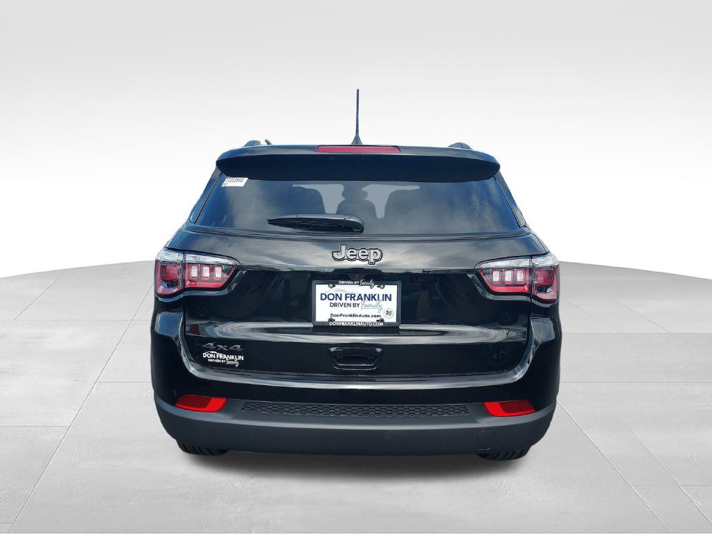 New 2026 Jeep Compass Latitude AWD/4WD image 4