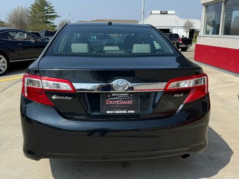 Used 2014 Toyota Camry XLE w/ Leather Package image 7