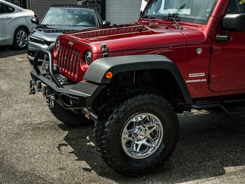 Used 2013 Jeep Wrangler Sport AWD/4WD image 16